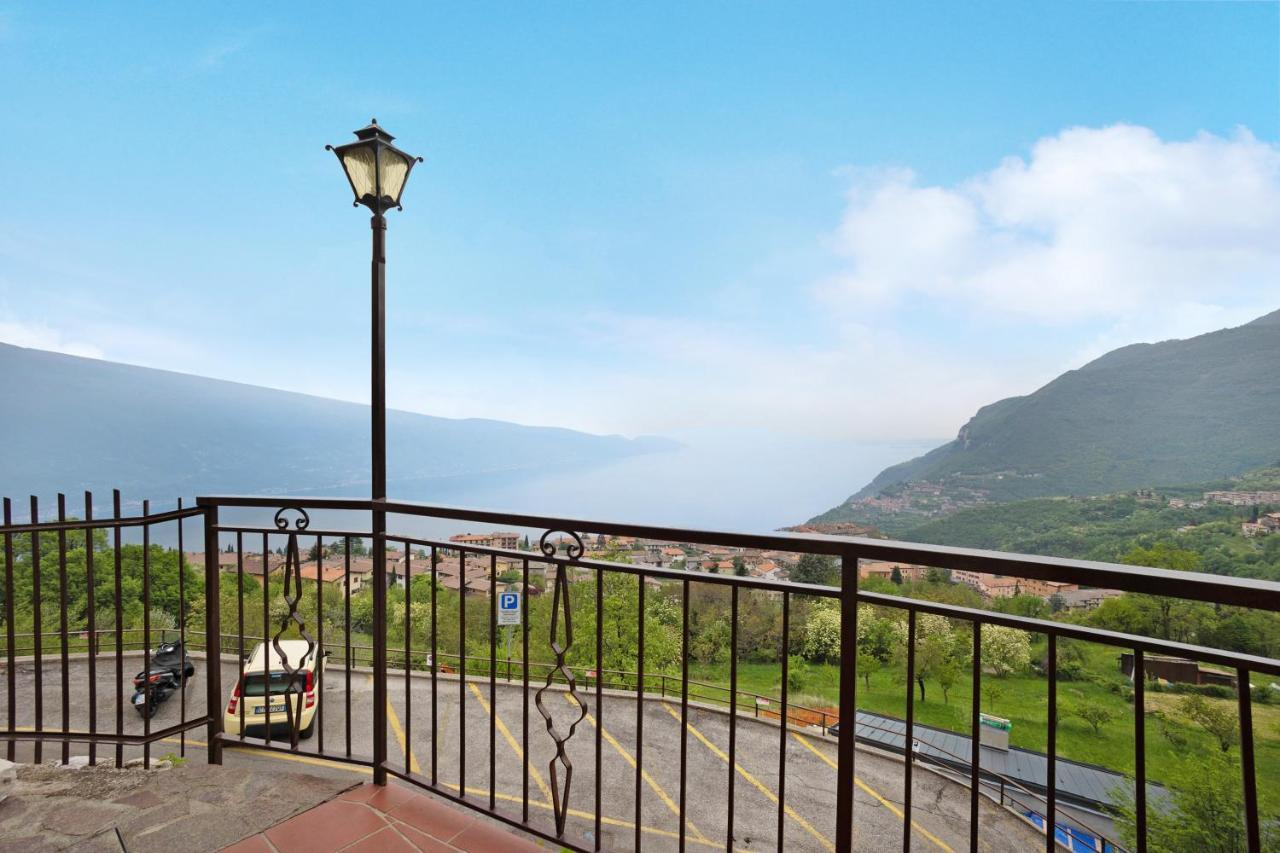 Stella Del Garda 2 Con Terrazza Lejlighed Tignale Eksteriør billede